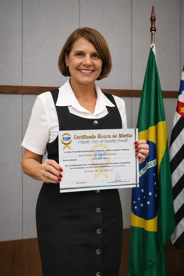 Dra. Bergossi, Advogada